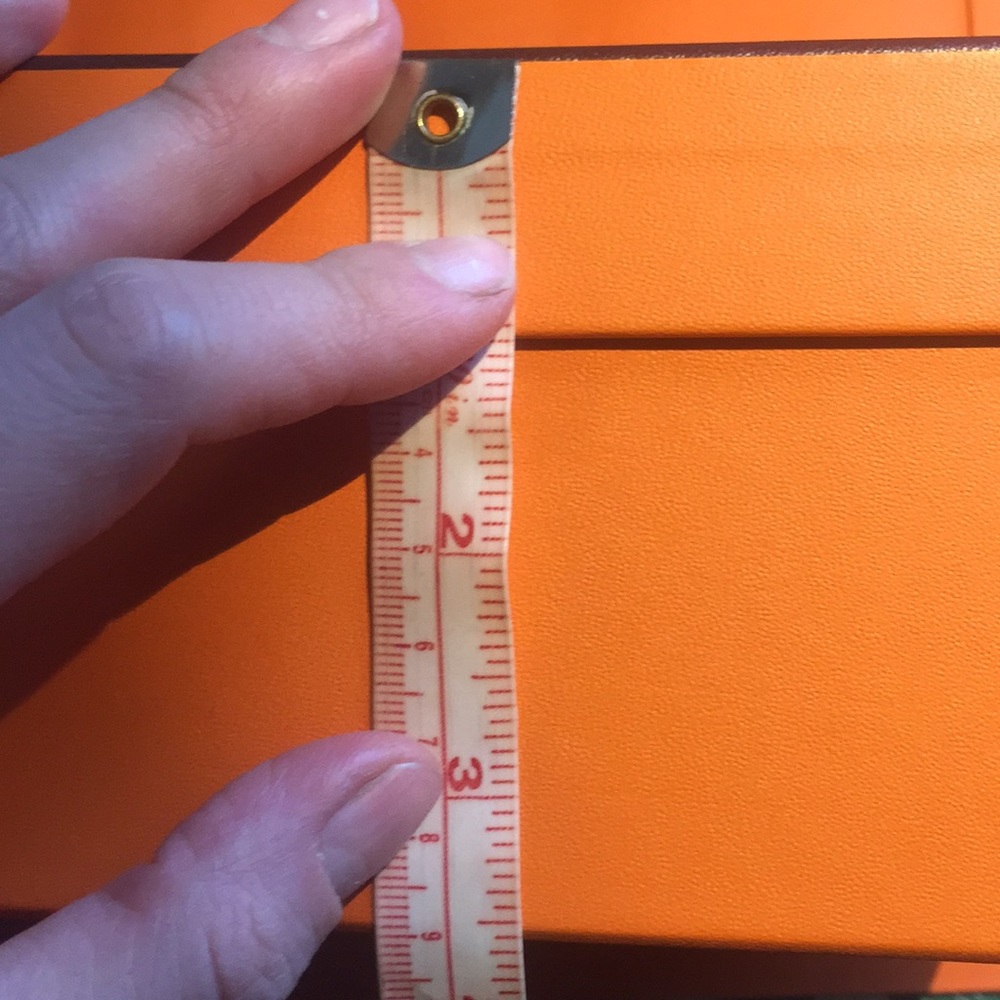 HERMES boxes, ribbons, receipt holder, & gift bag - Picture 3 of 13